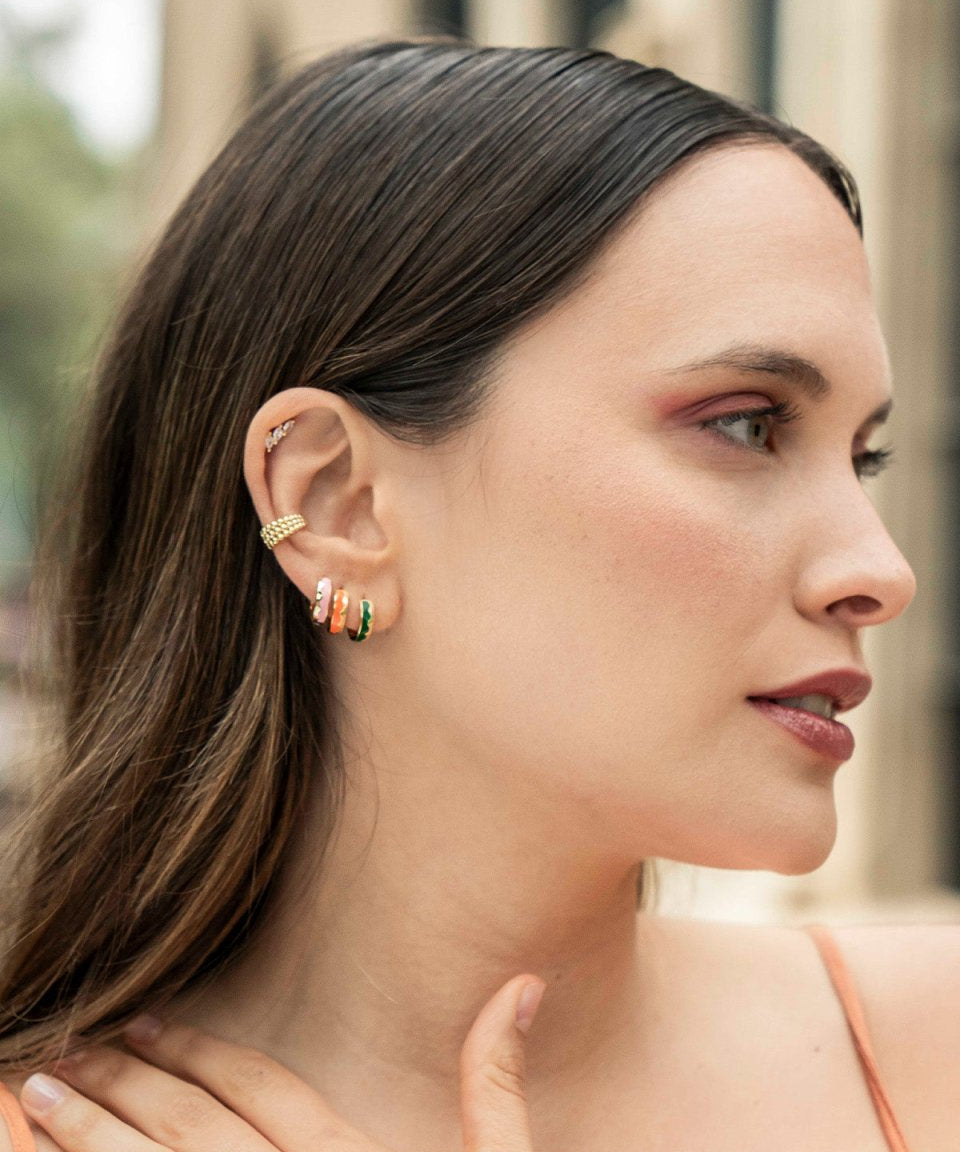 Brinco Amsterdam Ouro White - BRINCOS - DAANA